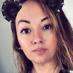 Meet your Posher, Janeth